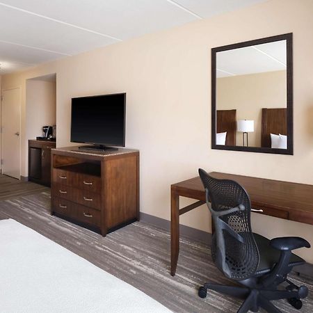 Hilton Garden Inn Houston/Bush Intercontinental Airport Екстериор снимка