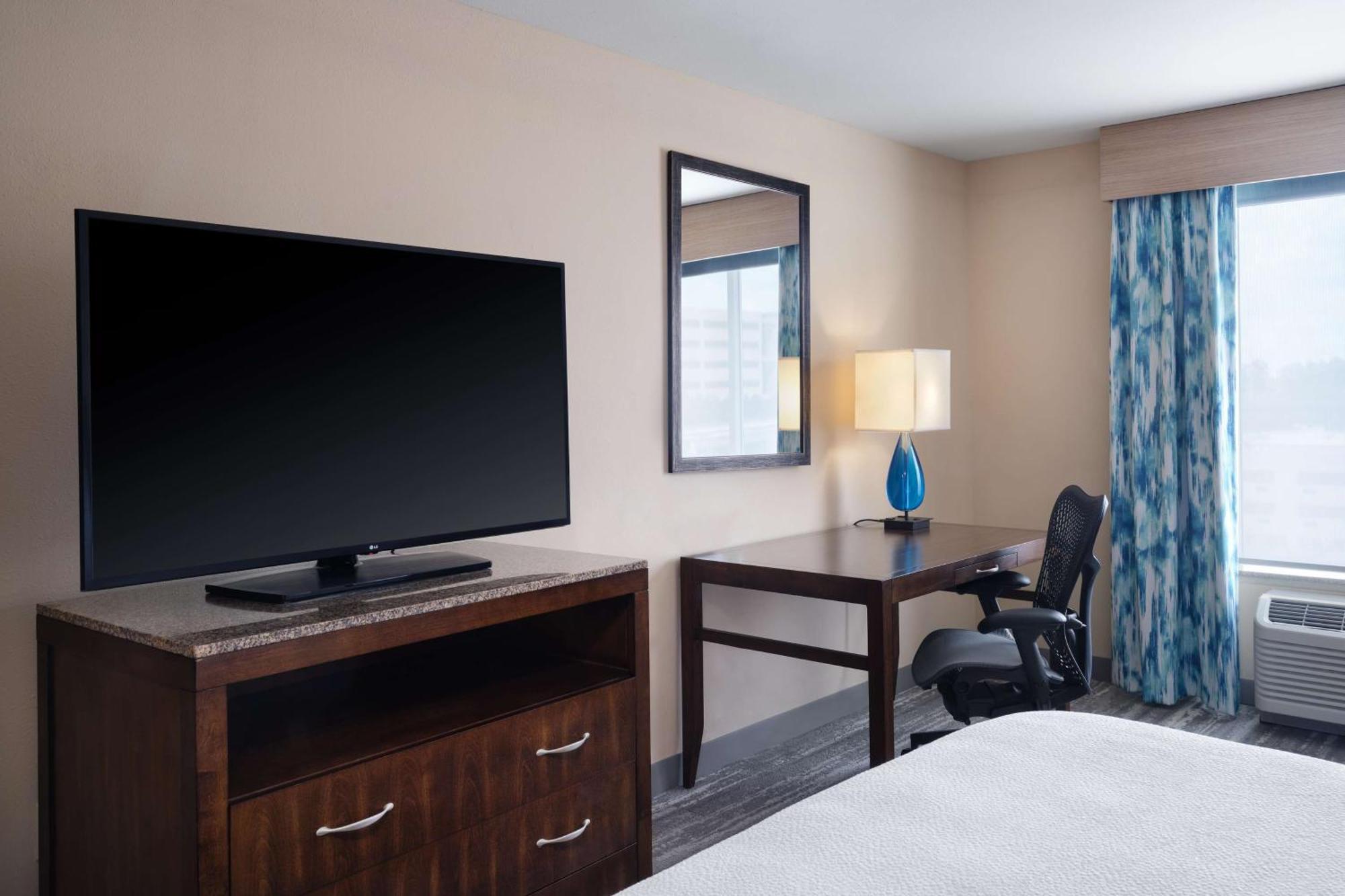 Hilton Garden Inn Houston/Bush Intercontinental Airport Екстериор снимка