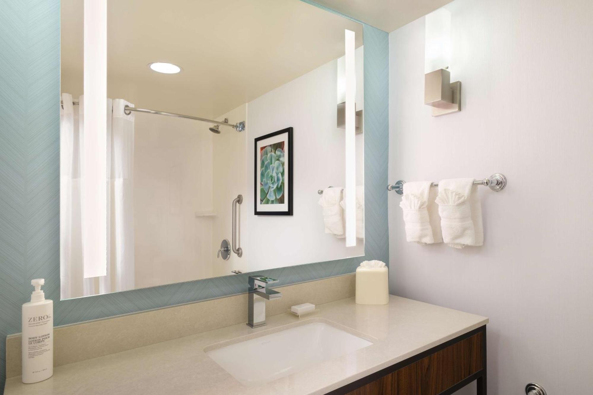 Hilton Garden Inn Houston/Bush Intercontinental Airport Екстериор снимка