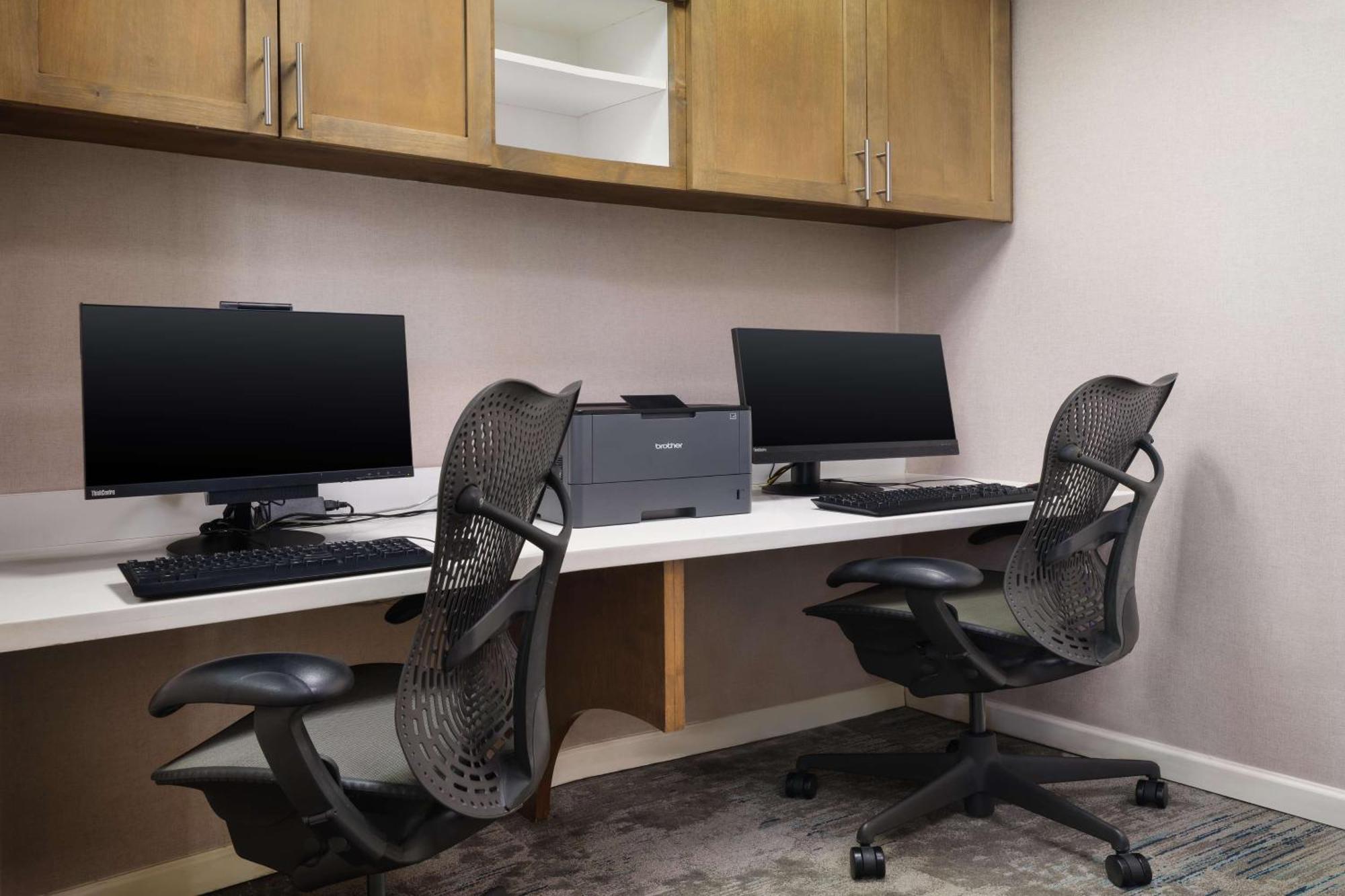 Hilton Garden Inn Houston/Bush Intercontinental Airport Екстериор снимка